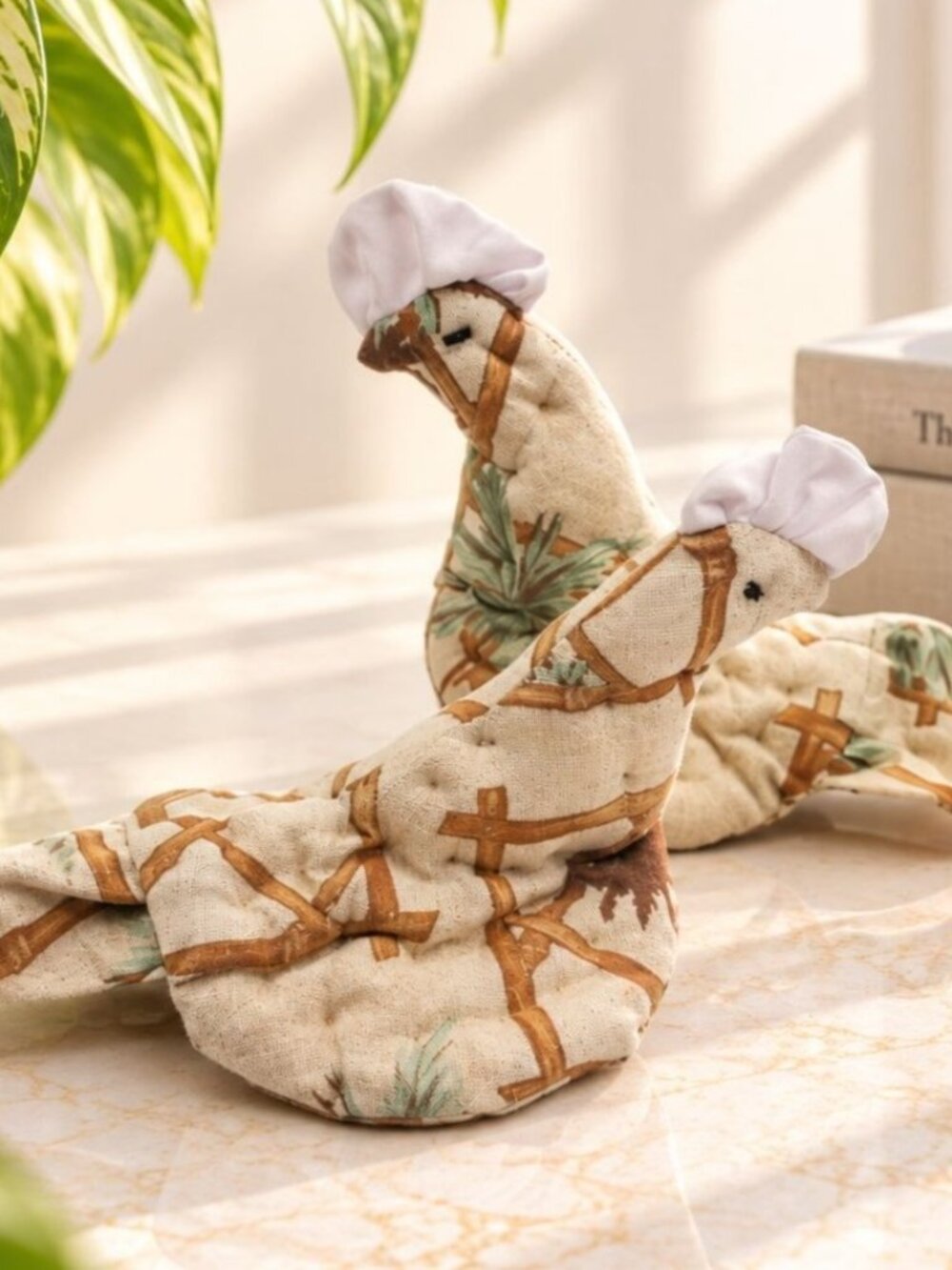 Fabric Chicken-Shaped Potholder With Palm Tree Print - Rustic Kitchen Decor - Qu